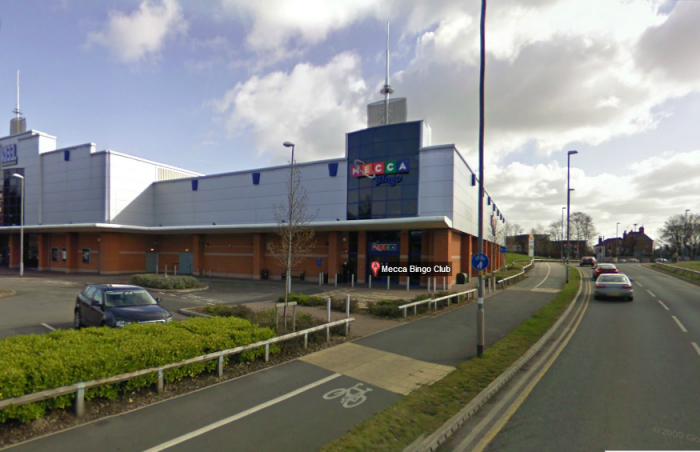 A look at Mecca Bingo Crewe from the road