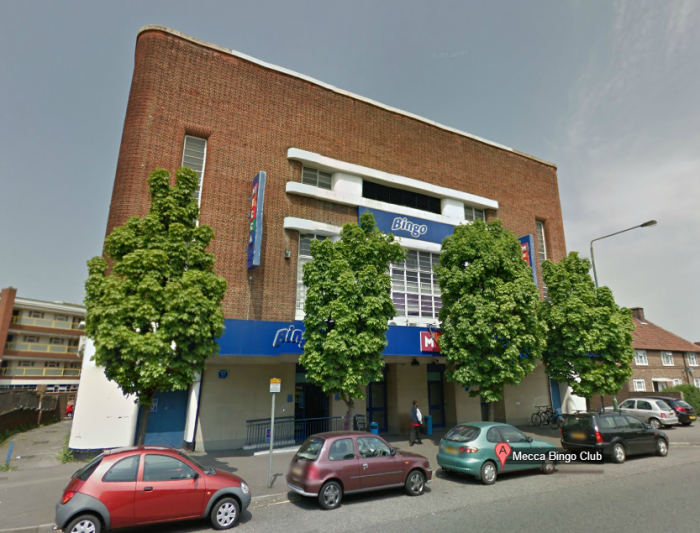 A look at the Rosehill bingo hall from the outside