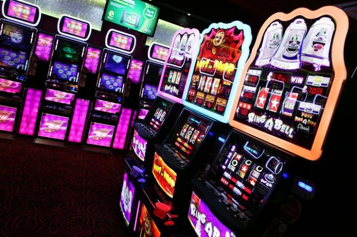 Bright slot machine games